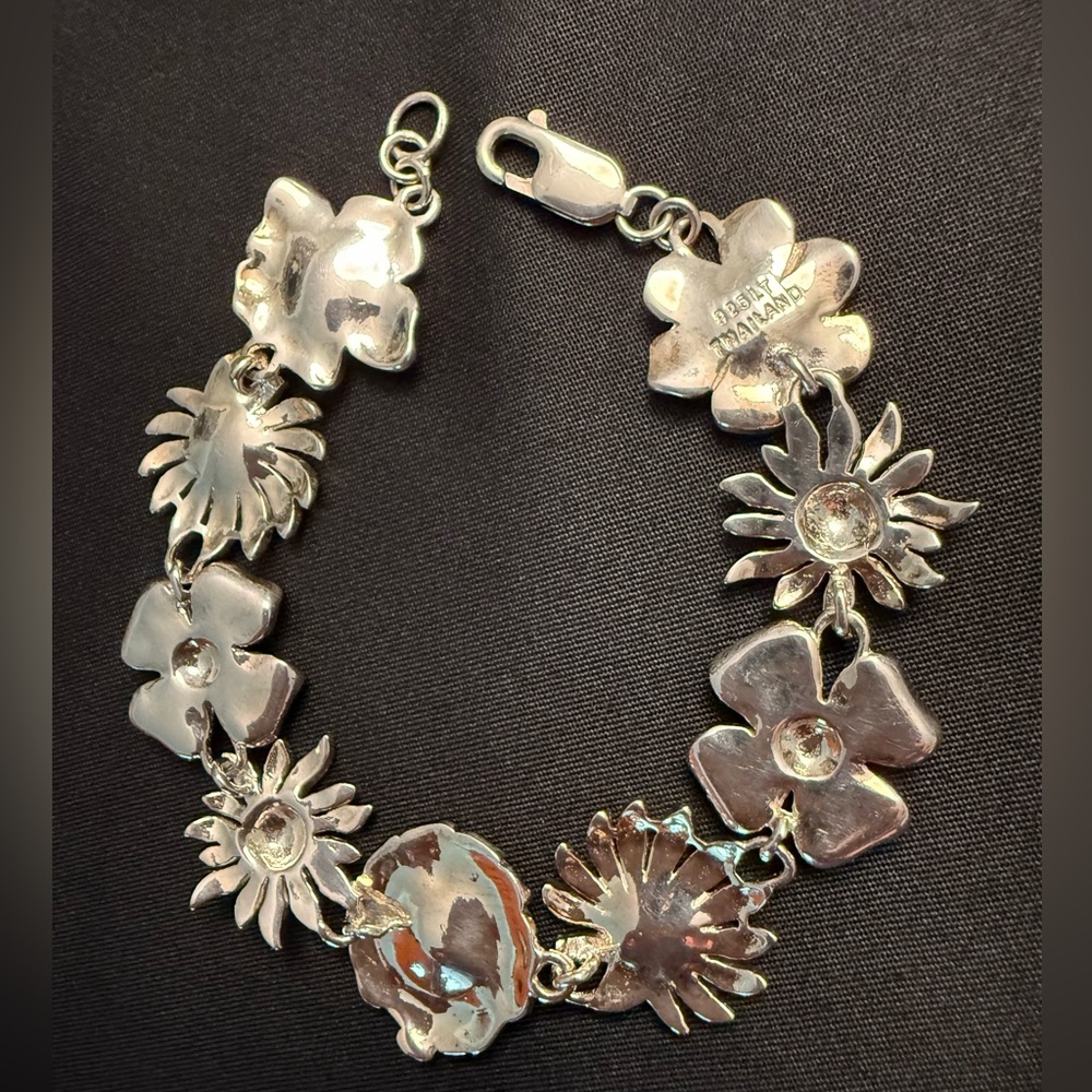 Do Not Miss ! STERLING Silver sunflowers,dogwood & curly petals. Lovely detail. - Picture 3 of 6